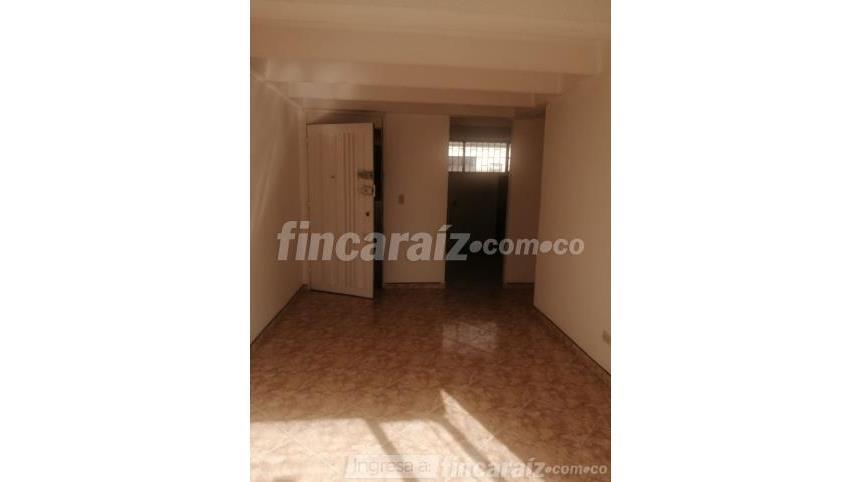 Piso – Bogotá, Bachue II, Localidad Engativá - Más