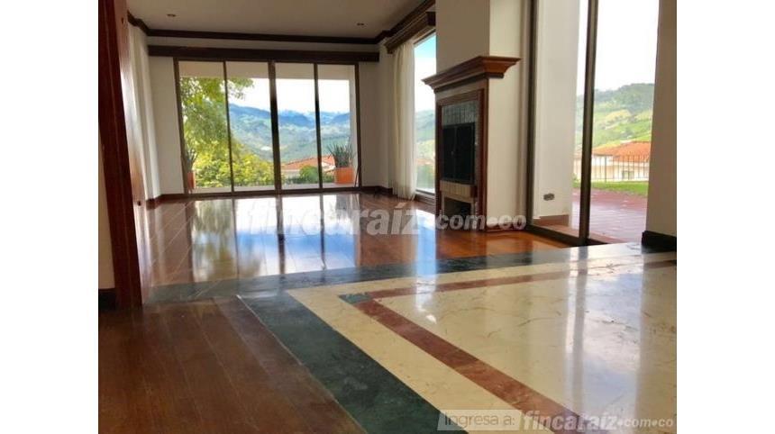 Casa en Arriendo - Prikaz 4