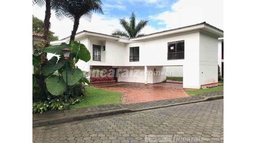 Casa en Arriendo - Prikaz 2
