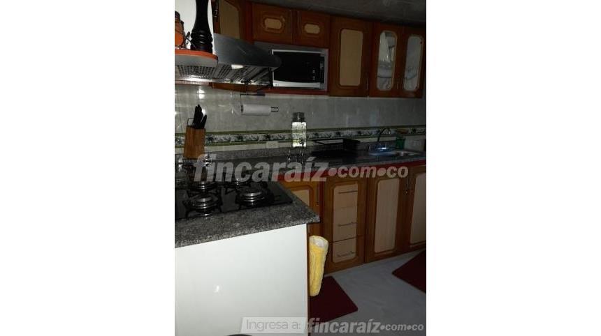 Piso – Bogotá, Normandía Occidental, Localidad Engativá - Más