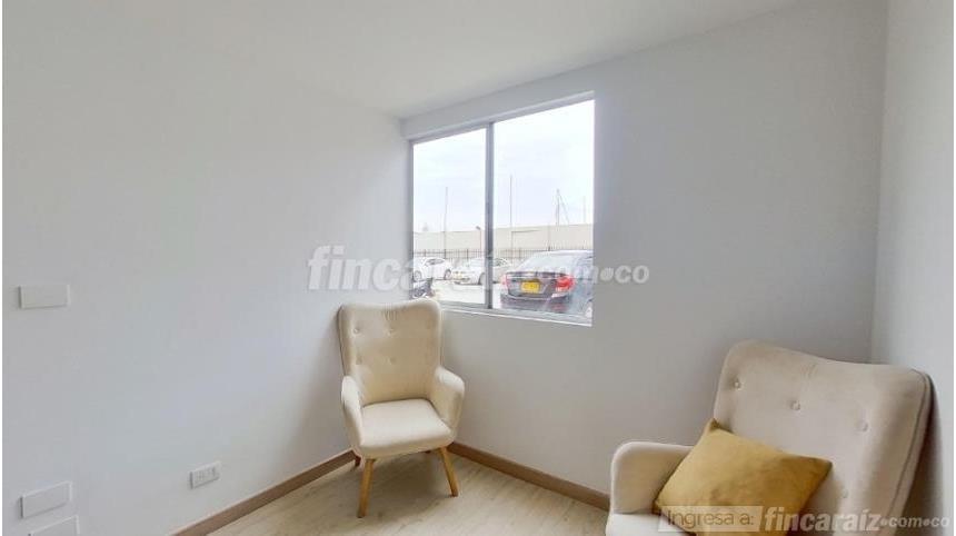 Piso – Bogotá, Portales del Norte, Localidad Suba - Más