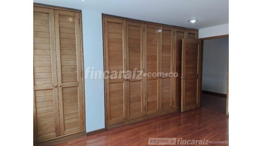 Piso – Bogotá, Chicó Lago - Vista 2