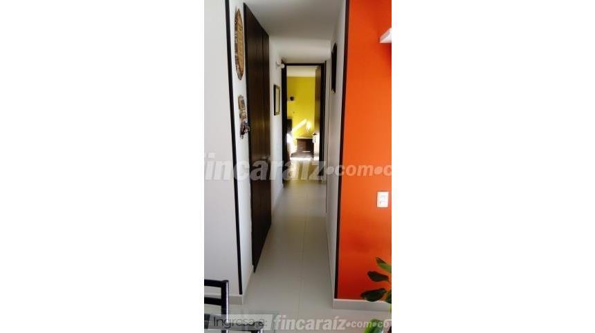 Piso – Bogotá, Localidad Engativá - Más
