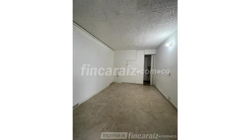 Local en Arriendo - Más