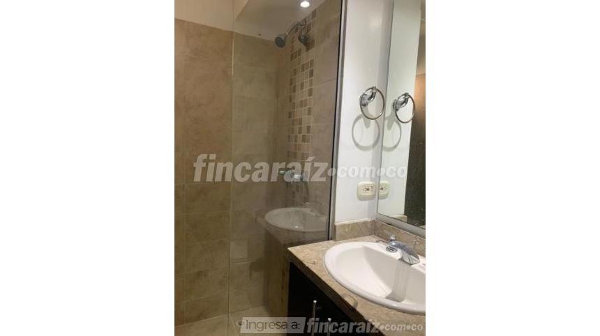 Piso – Bogotá, Villas de Granada, Localidad Engativá - Más
