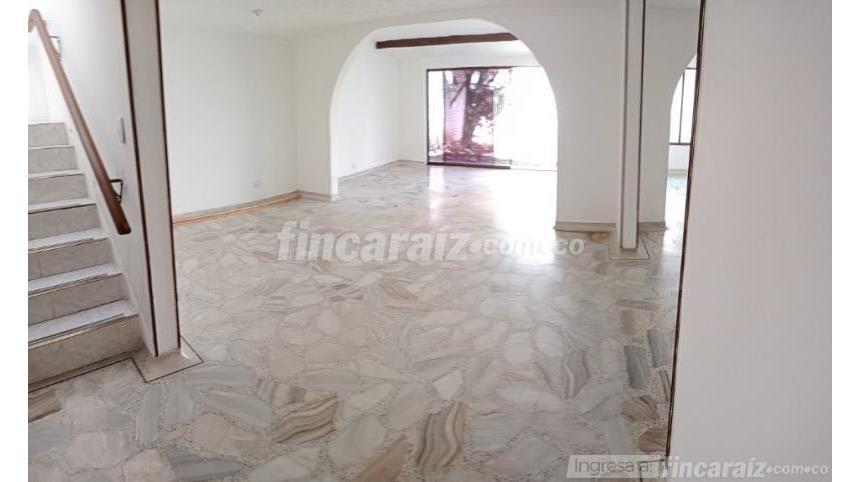 Casa – Cali, Pampalinda - Más