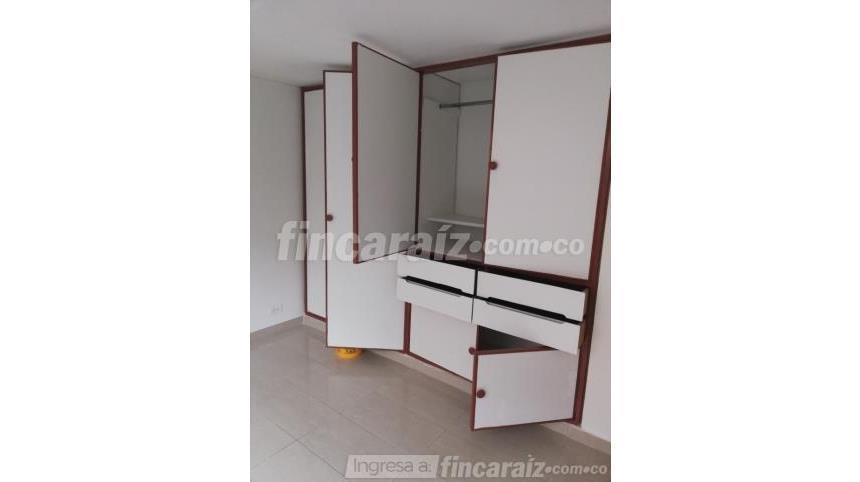 Piso – Bogotá, Pardo Rubio - Más