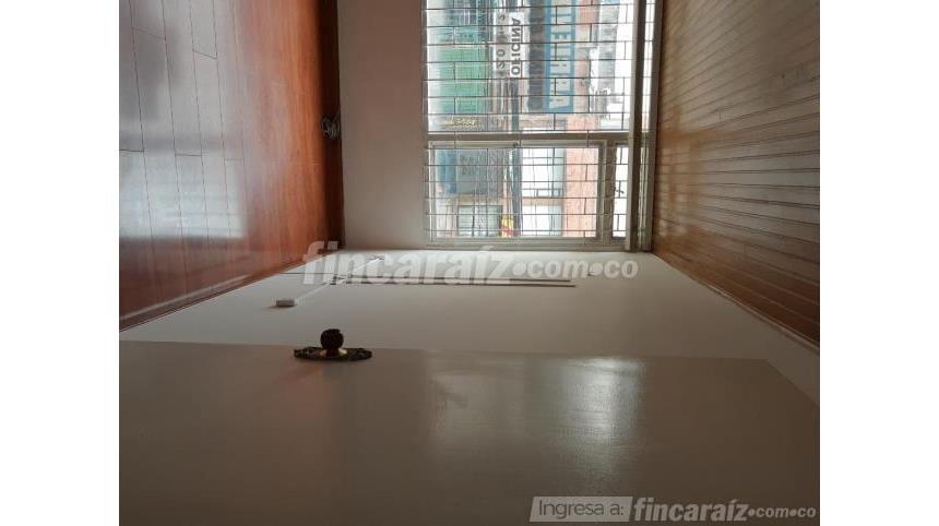 Piso – Bogotá, Galerías, Localidad Teusaquillo - Más