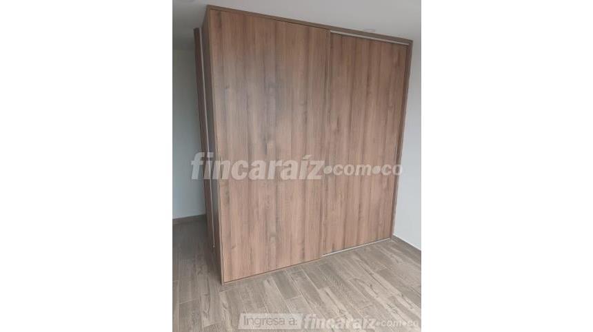 Piso – Bogotá, Localidad La Candelaria - Más