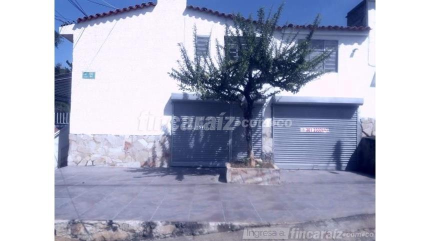 Local en Arriendo - Más