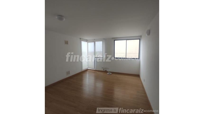 Piso – Bogotá, Álamos Norte, Localidad Engativá - Más