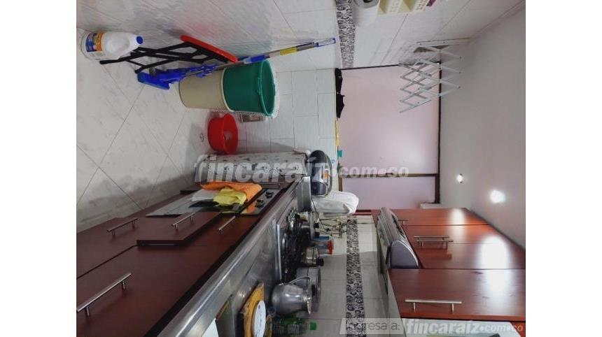 Piso – Bogotá, Castilla, Localidad Kennedy - Más