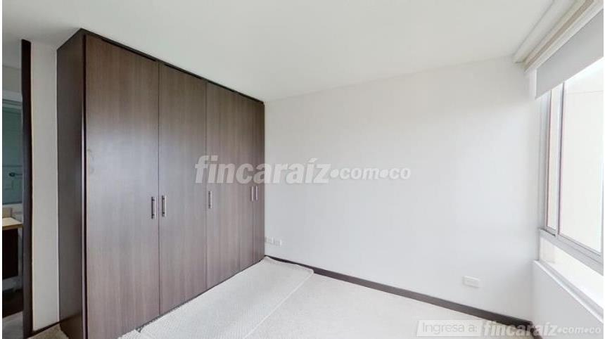 Piso – Bogotá, La Clarita, Localidad Engativá - Más