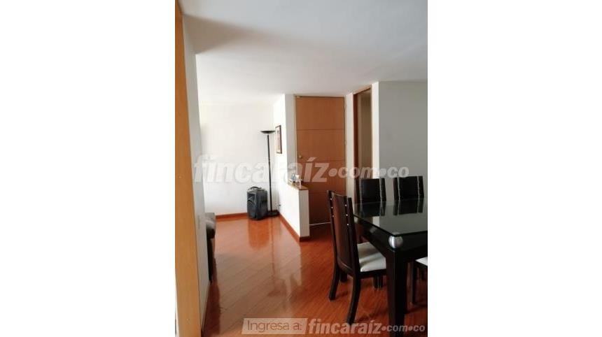 Piso – Bogotá, Villas de Santa Teresa, Localidad Suba - Más