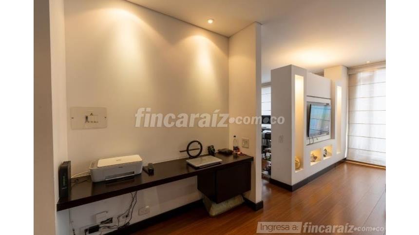 Piso – Bogotá, Santa Bárbara, Localidad Usaquén - Más