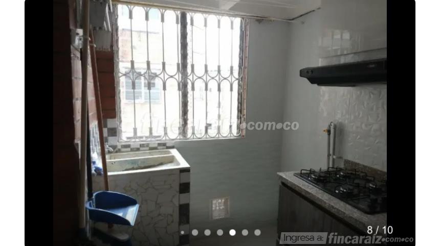 Piso – Bogotá, Centro Administrativo, Localidad La Candelaria - Más