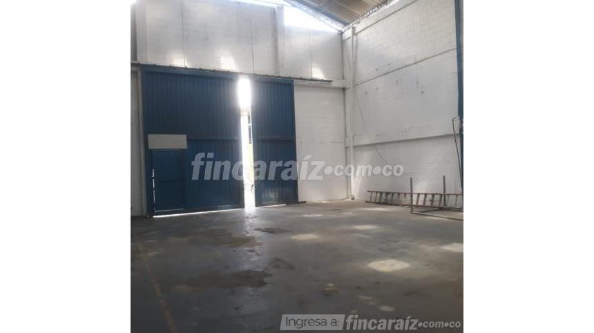 Bodega en Arriendo - Más