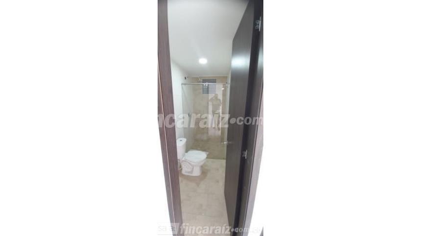 Piso – Bogotá, Valvanera, Localidad Antonio Nariño - Más