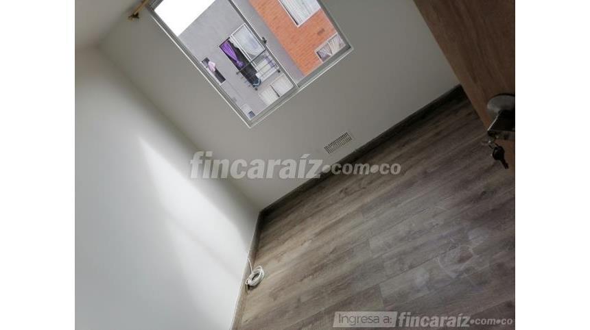 Piso – Bogotá, Parques de Bogotá, Localidad Bosa - Vista 3