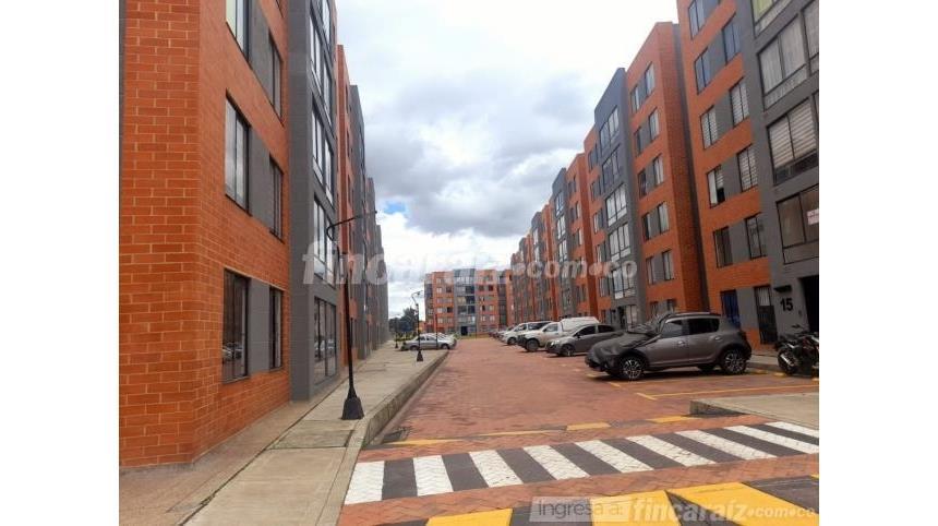 Piso – Bogotá, El Tintal III, Localidad Kennedy - Más