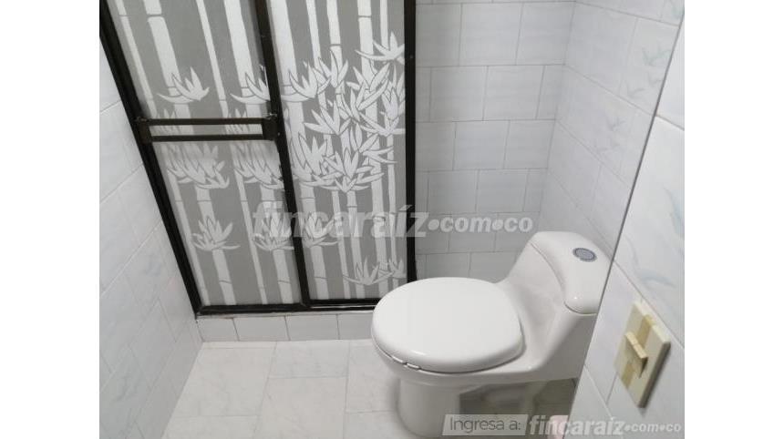 Piso – Bogotá, Localidad Kennedy - Más