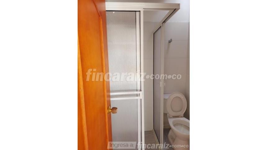 Local en Arriendo - Más
