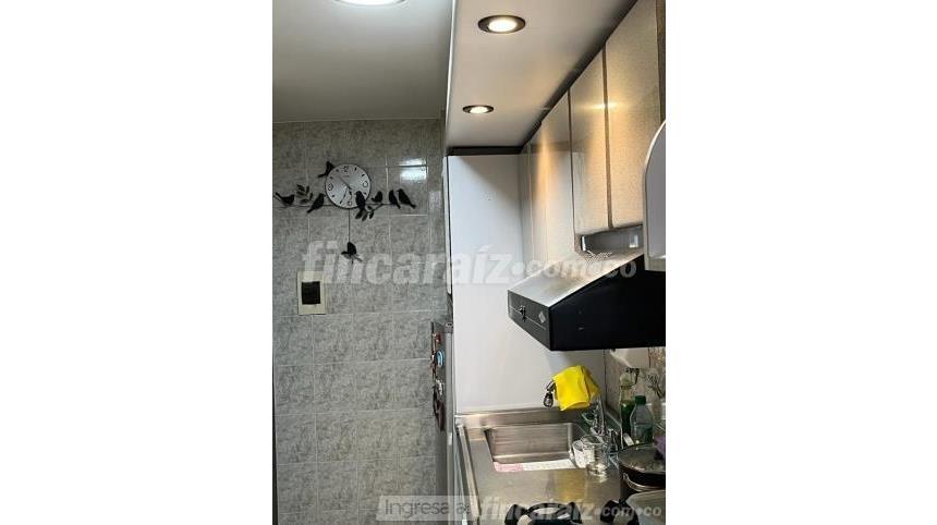 Piso – Bogotá, Localidad Kennedy - Más