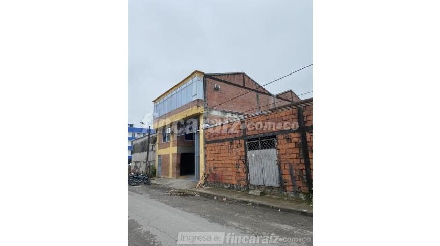 Bodega en Arriendo - Más