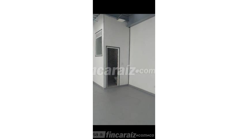 Bodega en Arriendo - Más