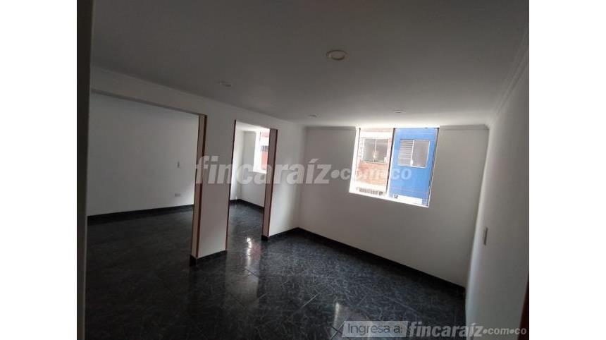 Piso – Bogotá, Techo, Localidad Kennedy - Más
