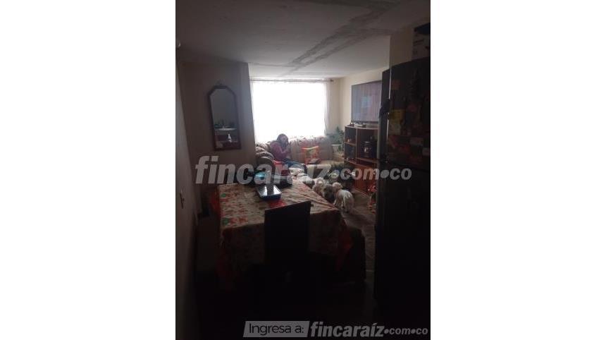 Piso – Bogotá, La Y, Localidad San Cristóbal - Más