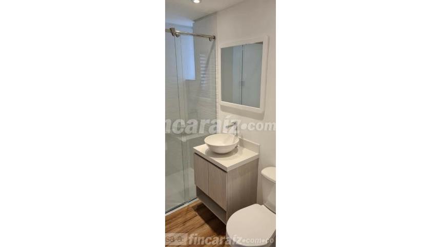 Piso – Bogotá, Parque Simón Bolívar-CAN, Localidad Teusaquillo - Más