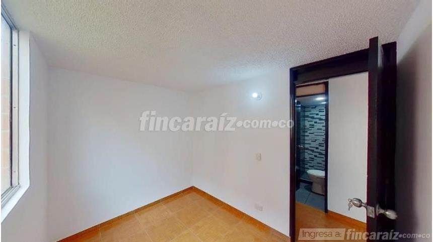 Piso – Bogotá, Localidad La Candelaria - Más