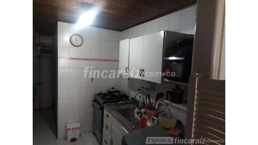 Piso – Bogotá, Parque Simón Bolívar-CAN, Localidad Teusaquillo - Más