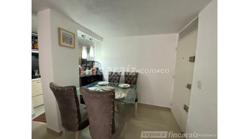 Piso – Bogotá, Engativá, Localidad Engativá - Más