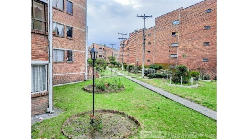 Piso – Bogotá D.C., Localidad Kennedy - Vista 2