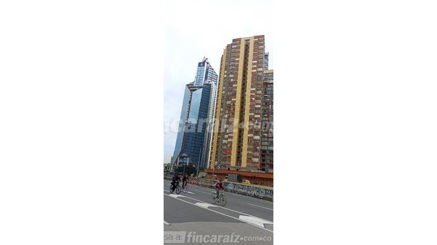Piso – Bogotá, San Diego - Más