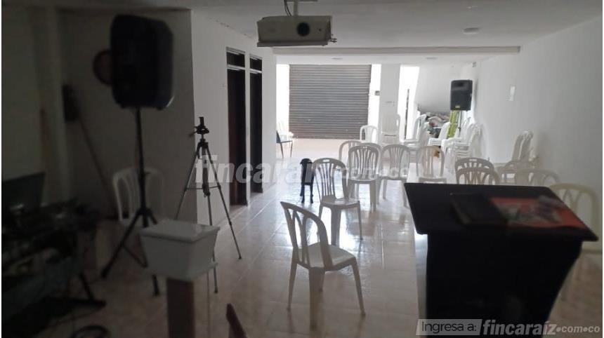 Local en Arriendo - Vista 2