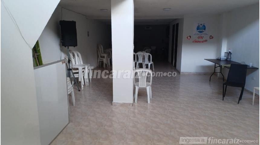 Local en Arriendo - Vista 3