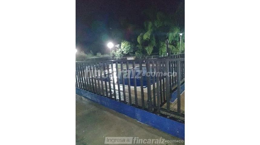 Piso – Bogotá, Parque Simón Bolívar-CAN, Localidad Teusaquillo - Más