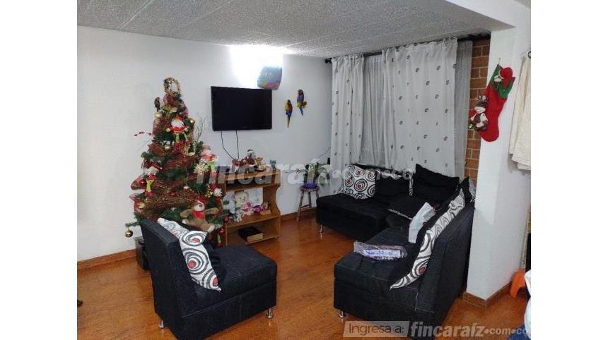 Piso – Bogotá, Zona Recreativa, Localidad Bosa - Más
