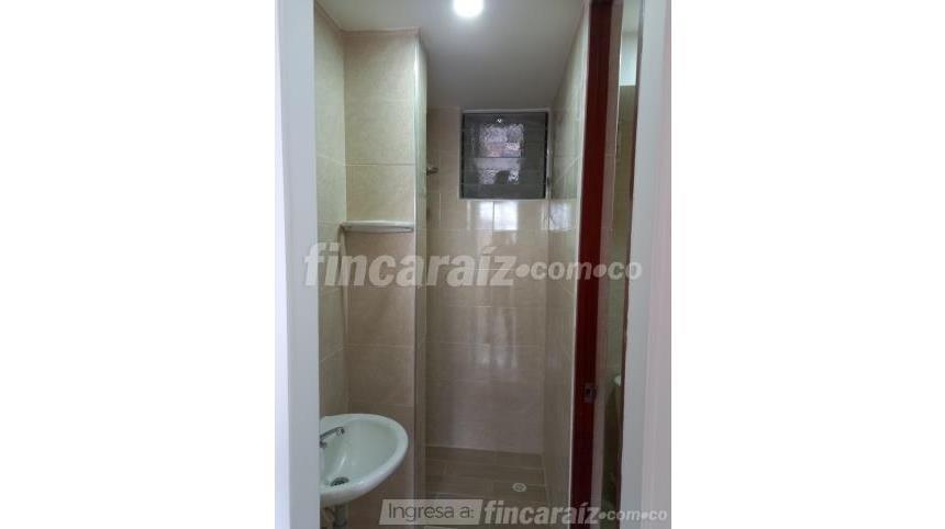 Piso – Bogotá, Localidad Kennedy - Más