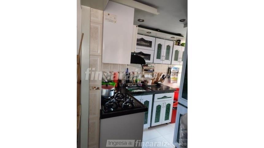 Piso – Bogotá, Localidad Kennedy - Más