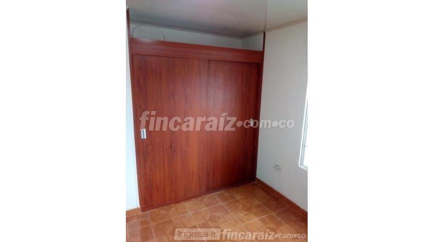 Piso – Bogotá, Marsella, Localidad Kennedy - Más