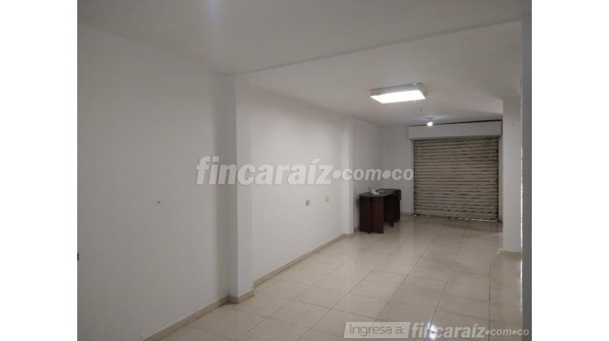 Local en Arriendo - Más