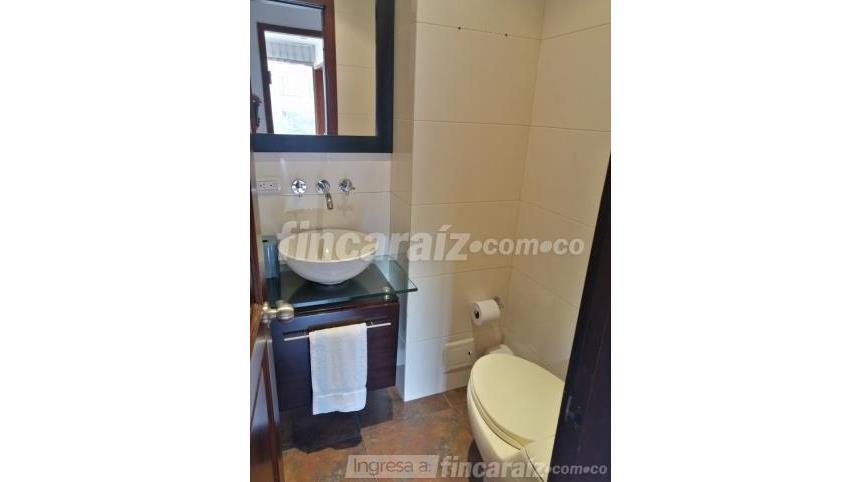 Piso – Bogotá, Localidad Suba - Más