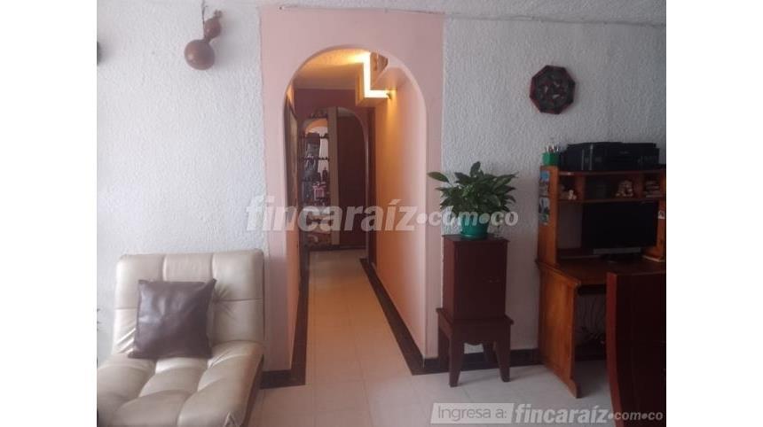 Piso – Bogotá, Las Brisas, Localidad San Cristóbal - Vista 2