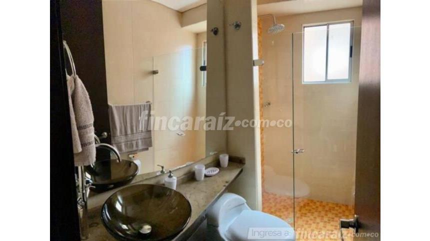 Piso – Bogotá, Chicó Lago - Más