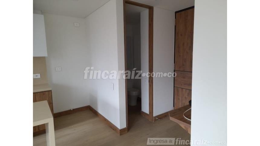 Piso – Bogotá, Chicó Lago - Más