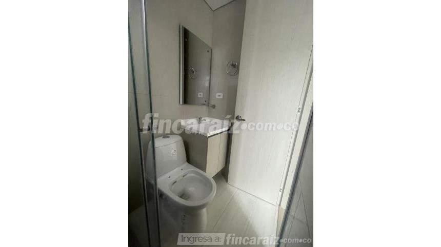 Piso – Bogotá, Florencia, Localidad Engativá - Más